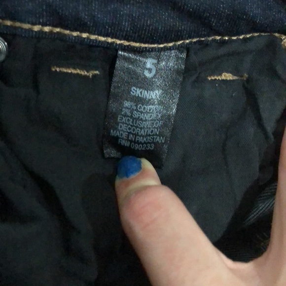 Bullhead Size 5 Mid Rise Skinny Jeans - Picture 4 of 9